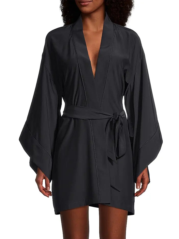 Black Muse Kimono